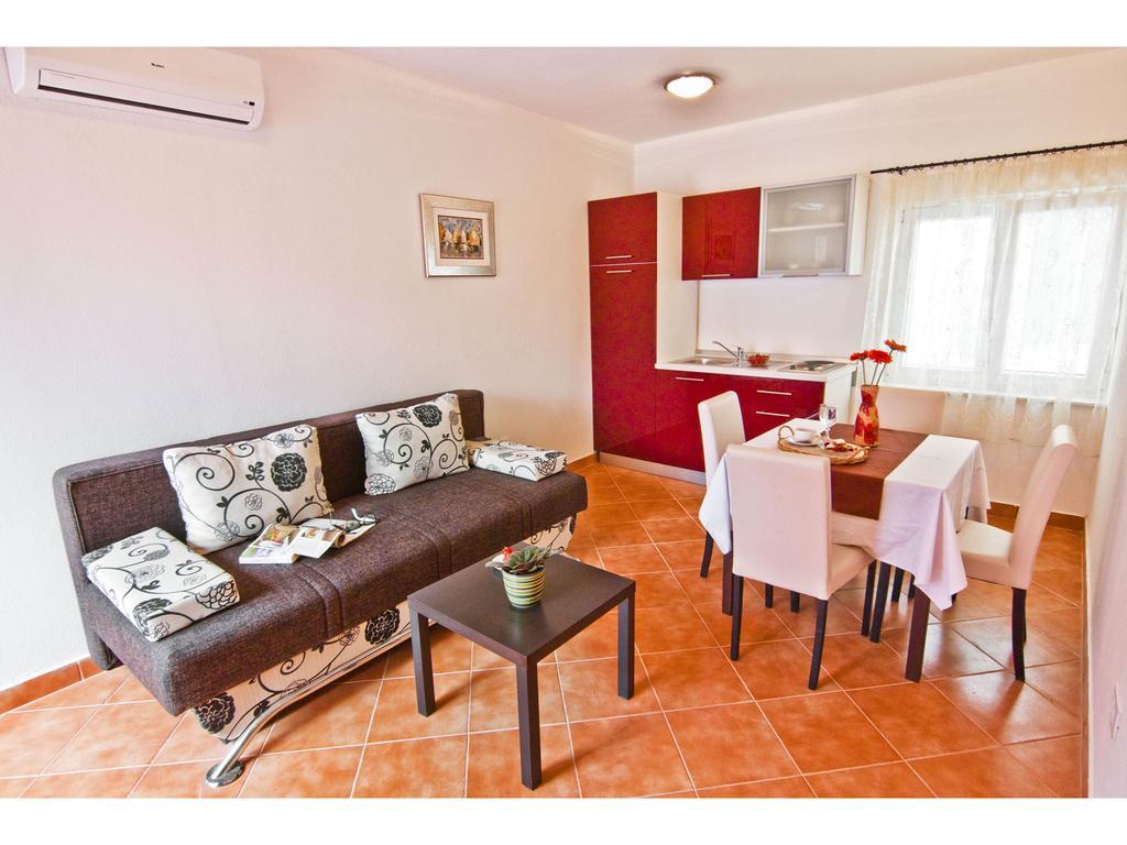 Apartments Cambi Каштела Экстерьер фото
